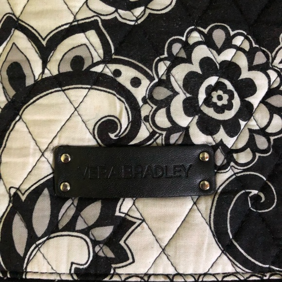 Vera Bradley messenger laptop bag - Picture 2 of 3